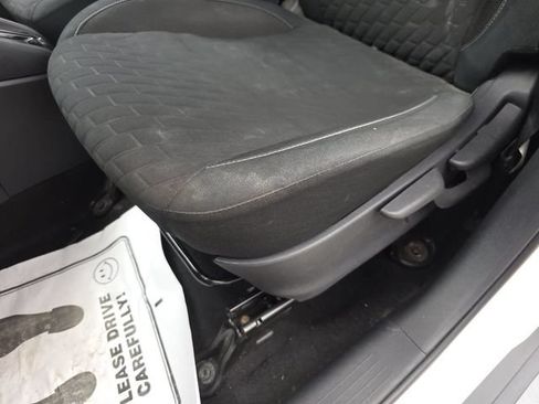 Used 2022 Nissan Kicks S FWD image 28