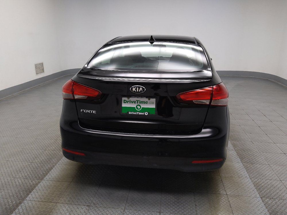 Used 2017 Kia Forte LX FWD image 7