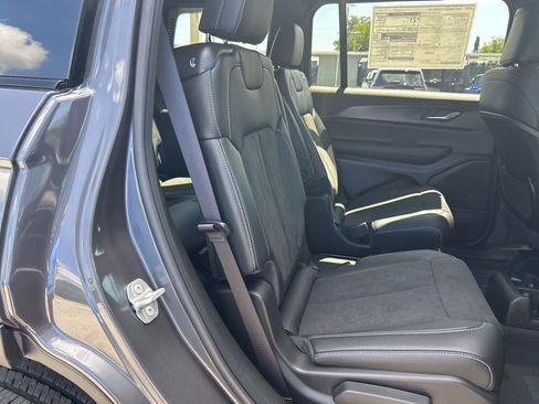 New 2025 Jeep Grand Cherokee L Altitude image 26