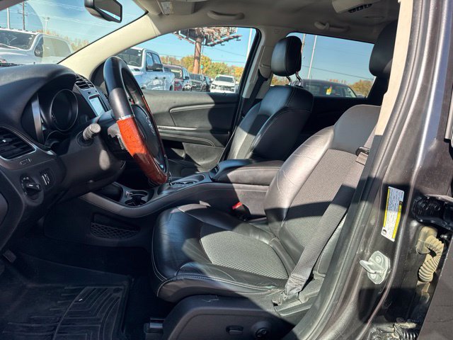 Used 2017 Dodge Journey Crossroad w/ Popular Equipment Group FWD image 12