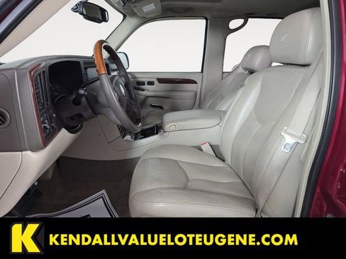 Used 2006 Cadillac Escalade AWD image 11
