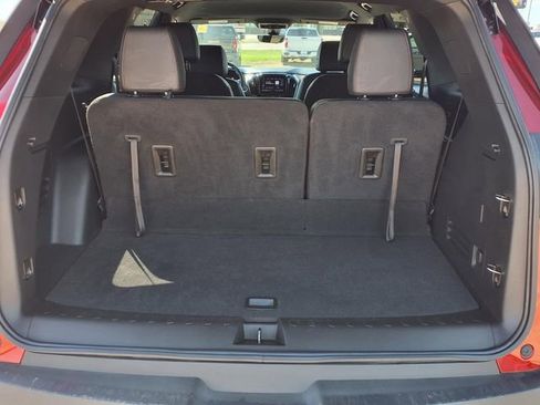 Used 2023 Chevrolet Traverse RS FWD image 26
