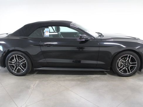 Used 2023 Ford Mustang Premium image 11