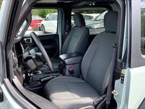 Used 2024 Jeep Wrangler Sport AWD/4WD image 34