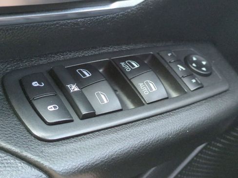 Used 2019 RAM 1500 Big Horn image 26