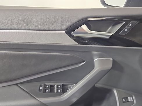 Used 2020 Volkswagen Jetta R-Line image 19