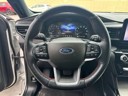 Used 2023 Ford Explorer ST-Line w/ Class IV Trailer Tow Package RWD image 7