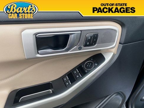 Used 2021 Ford Explorer Limited w/ Hybrid Equipment Group 310A AWD/4WD image 27