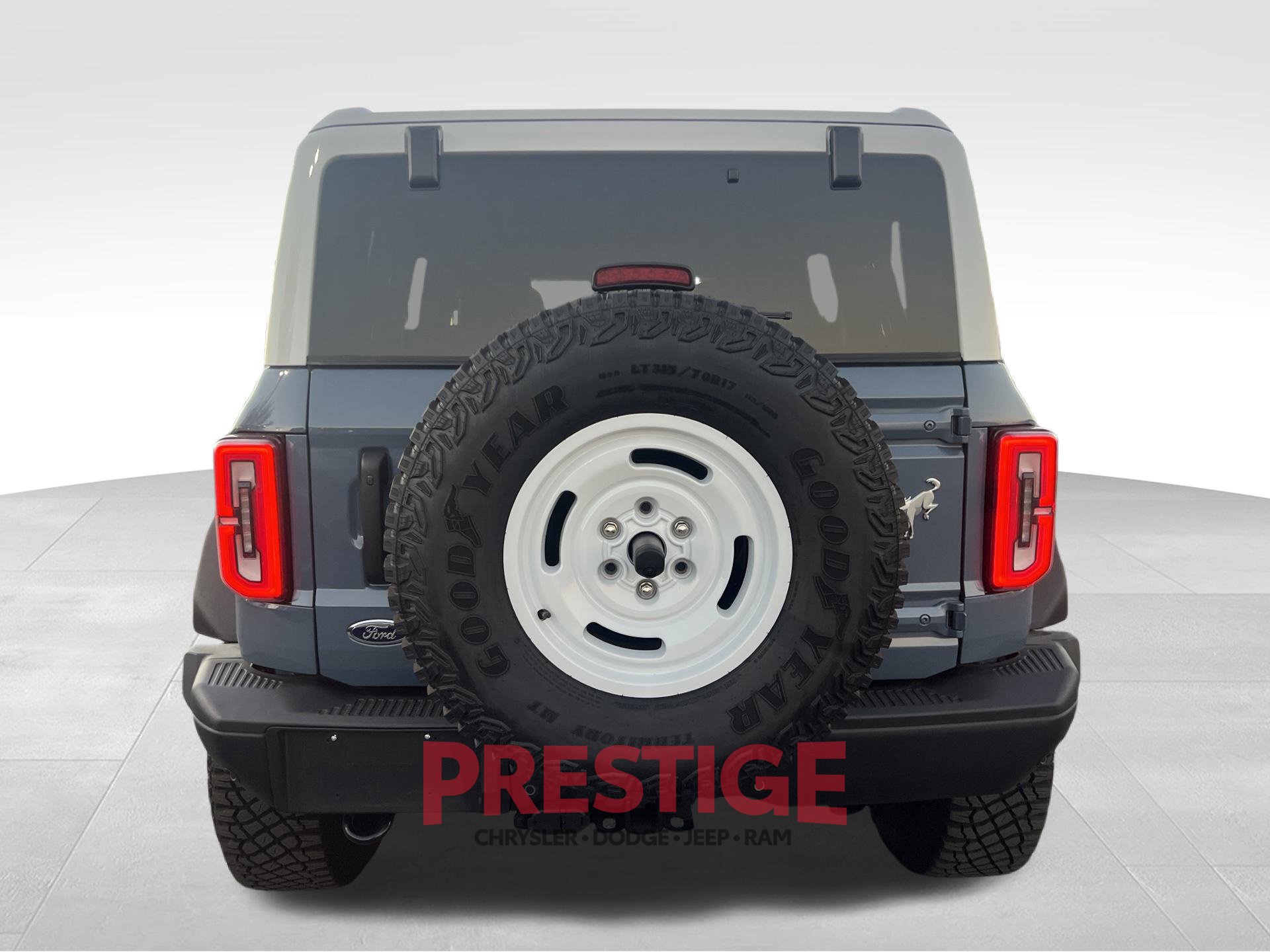 Used 2023 Ford Bronco Heritage Edition AWD/4WD image 7