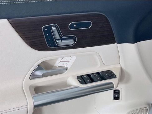Certified 2026 Mercedes-Benz GLA 250 4MATIC image 16