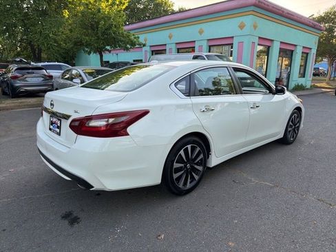 Used 2018 Nissan Altima 2.5 SL FWD image 6