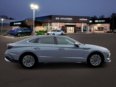 New 2026 Hyundai Sonata Limited image 9