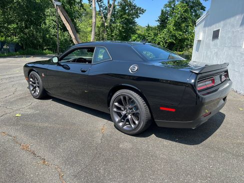 Used 2022 Dodge Challenger R/T Scat Pack image 8
