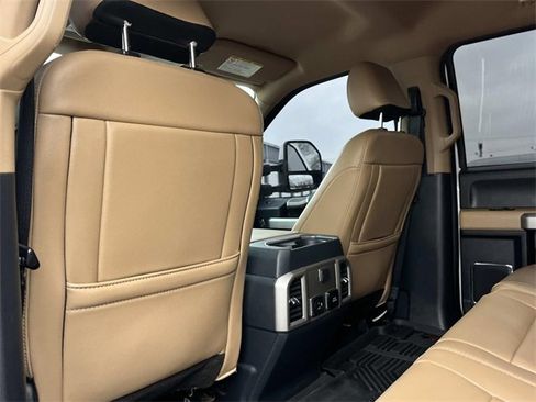 Used 2022 Ford F250 Lariat w/ Lariat Ultimate Package image 19