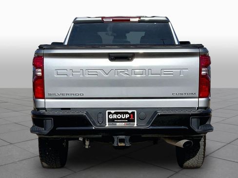 Used 2026 Chevrolet Silverado 2500 Custom w/ Z71 Off-Road Package AWD/4WD image 5