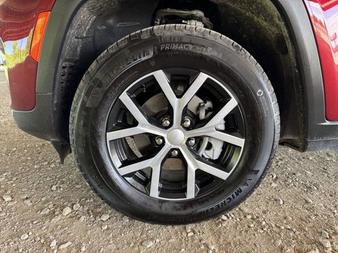 Used 2025 Jeep Grand Cherokee Limited w/ Trailer Tow Package AWD/4WD image 42