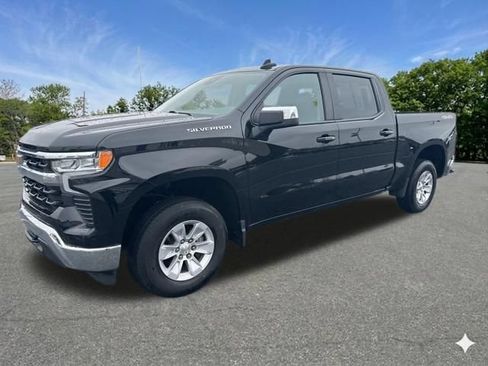 Used 2025 Chevrolet Silverado 1500 LT AWD/4WD image 4