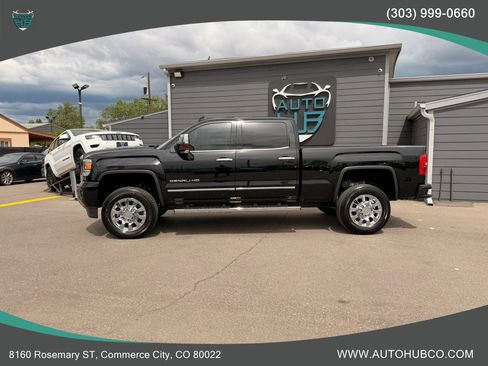 Used 2015 GMC Sierra 2500 Denali w/ Duramax Plus Package AWD/4WD image 8