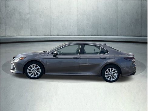 Certified 2024 Toyota Camry LE image 7