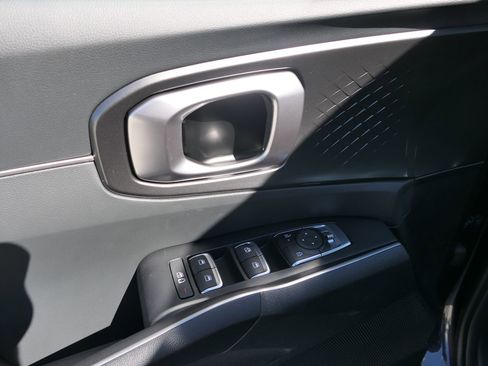 New 2026 Kia Sorento LX FWD image 12