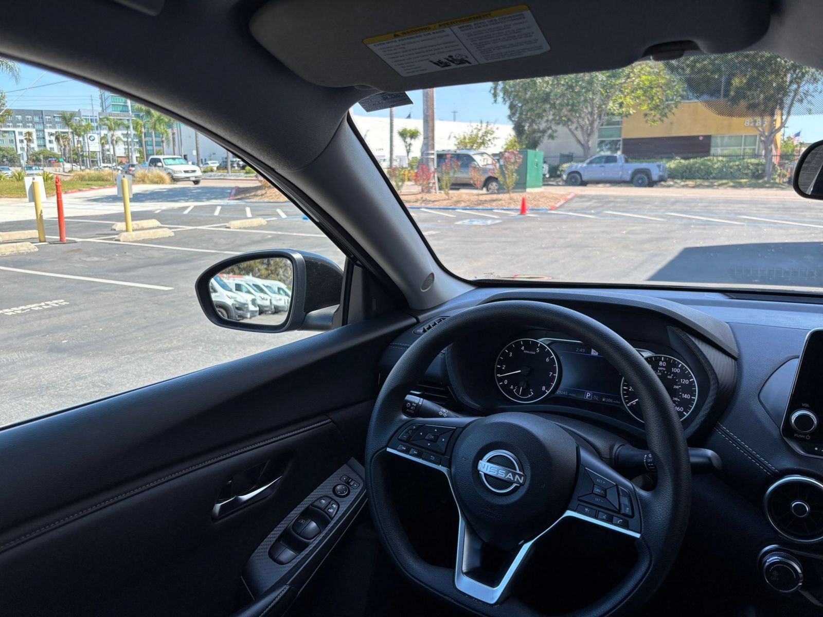 Used 2025 Nissan Sentra SV FWD image 31
