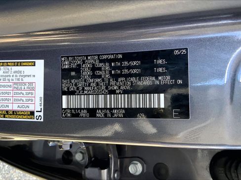 Used 2025 Lexus RX 450h Luxury w/ Convenience Package AWD/4WD image 33