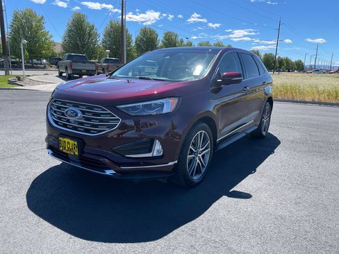 Used 2019 Ford Edge Titanium w/ Equipment Group 301A AWD/4WD image 7