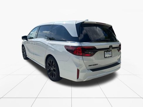 Used 2026 Honda Odyssey Sport-L image 6
