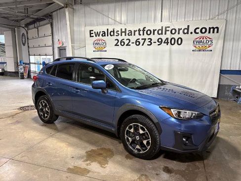 Used 2018 Subaru Crosstrek 2.0i Premium w/ Popular Package #2 AWD/4WD image 2