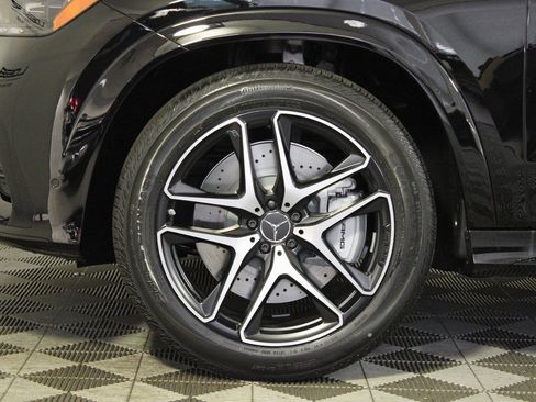 Certified 2025 Mercedes-Benz GLE 53 AMG 4MATIC image 35