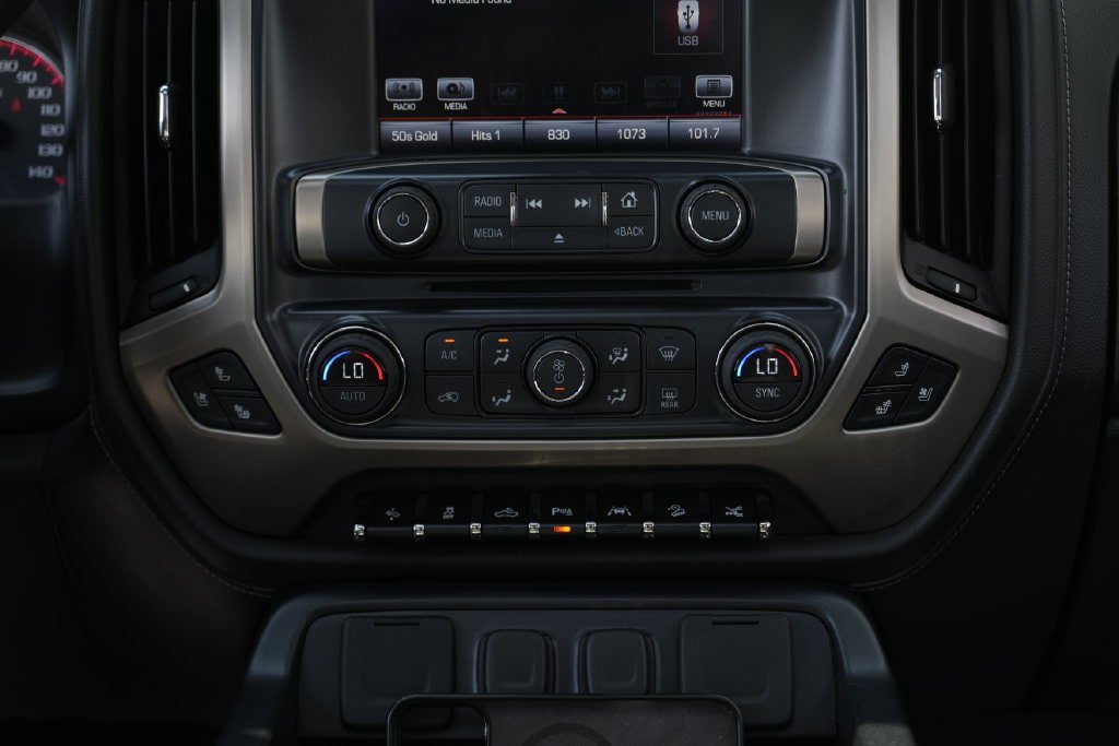 Used 2016 GMC Sierra 1500 Denali w/ Enhanced Driver Alert Package AWD/4WD image 41