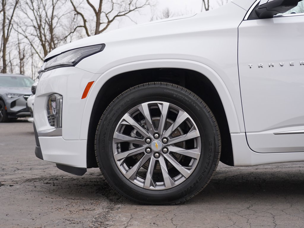 Used 2023 Chevrolet Traverse Premier AWD/4WD image 11