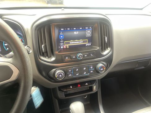 Used 2022 Chevrolet Colorado W/T w/ WT Convenience Package image 27