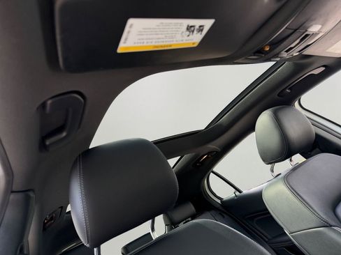 Used 2018 Mercedes-Benz GLA 250 4MATIC image 8