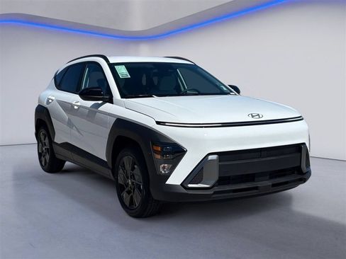Used 2026 Hyundai Kona SEL Sport FWD image 8