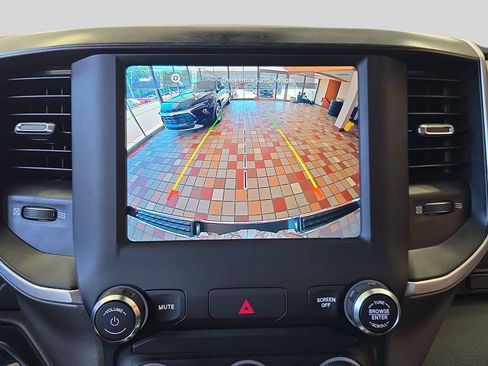 Used 2022 RAM 1500 Big Horn AWD/4WD image 22
