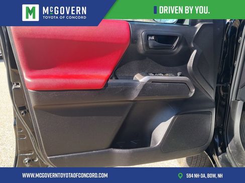 Used 2023 Toyota Tacoma SR5 AWD/4WD image 12