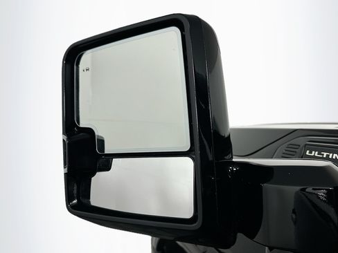 Used 2024 GMC Sierra 2500 Denali Ultimate AWD/4WD image 16