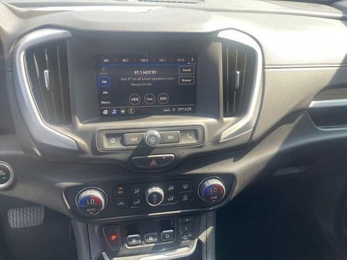 Used 2020 GMC Terrain SLE w/ Driver Convenience Package AWD/4WD image 17