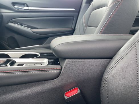 New 2025 Nissan Altima 2.5 SR w/ SR Premium Package image 13