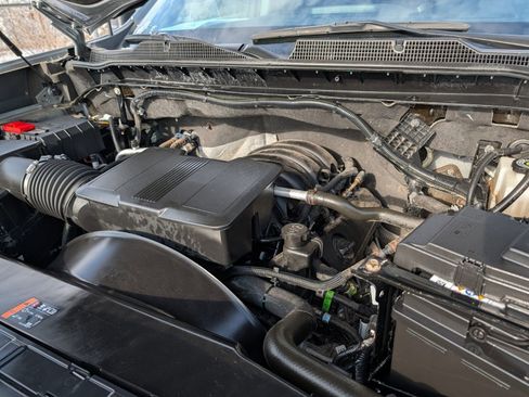 Used 2024 Chevrolet Silverado 2500 Custom w/ Custom Value Package image 32