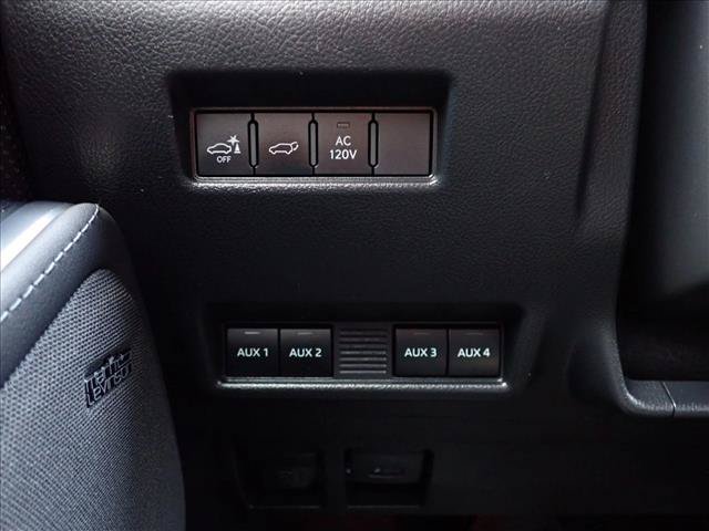Used 2025 Lexus GX 550 AWD/4WD image 24