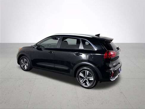 Used 2020 Kia Niro LXS FWD image 9