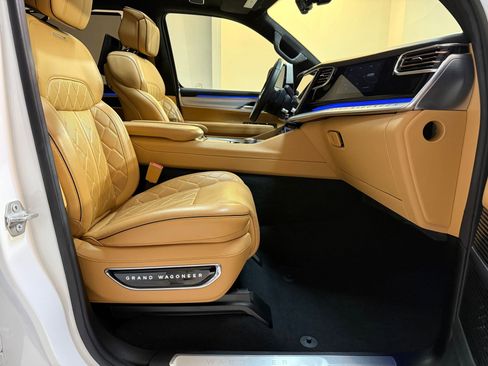 Used 2022 Jeep Grand Wagoneer Series III w/ Rear Seat Video Group 1 image 60