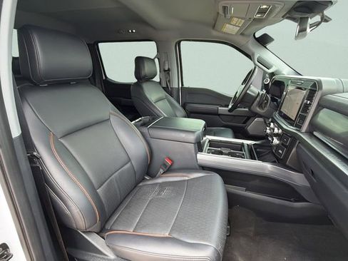 Certified 2025 Ford F350 Lariat AWD/4WD image 12