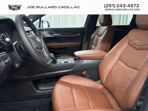 New 2026 Cadillac XT5 Premium Luxury w/ Driver Assist Package FWD image 8