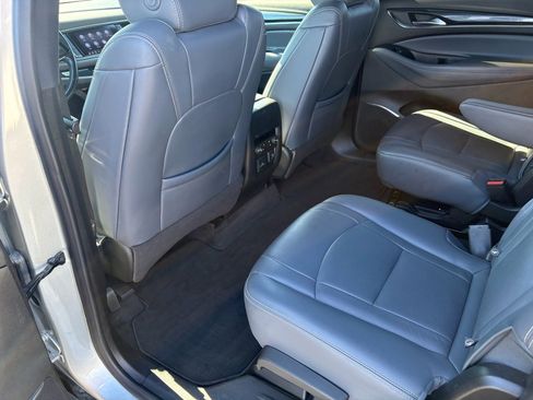 Used 2022 Buick Enclave Premium image 19