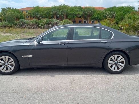 Used 2012 BMW 740Li image 8