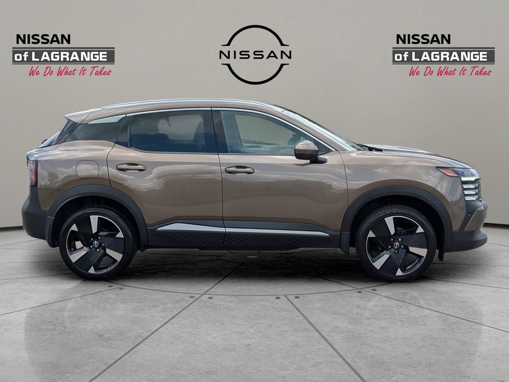 Certified 2025 Nissan Kicks SR FWD image 4