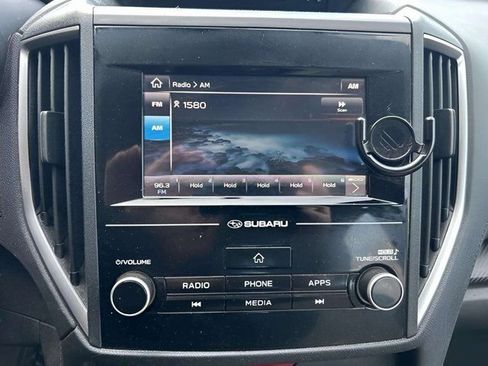 Used 2018 Subaru Impreza 2.0i Premium image 12